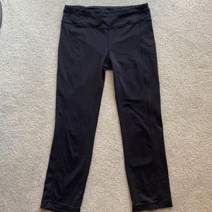 Lululemon Black Straight Capris